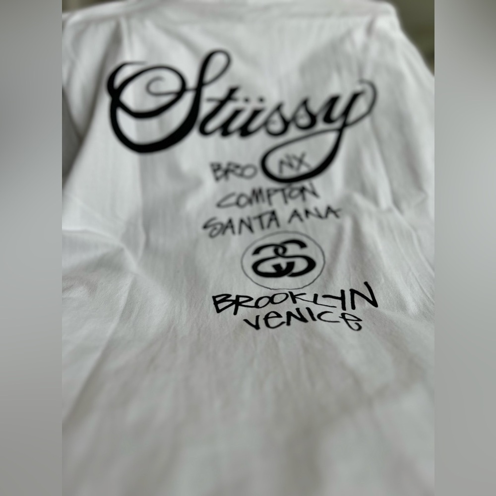 ๐ Authentic Stussy World Tour White Tee - unisex - L - Picture 12 of 17